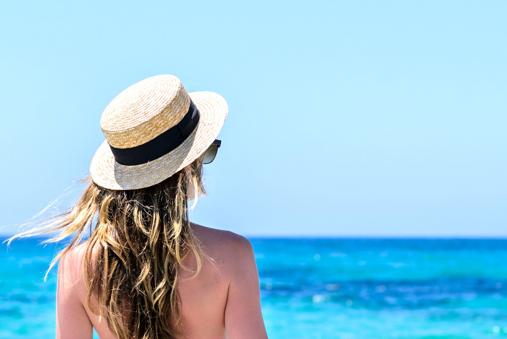 Tips to Take Care Your Hair While on Vacation| Hair Salon Dubai