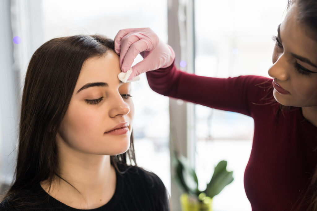 image represents eyebrow threading